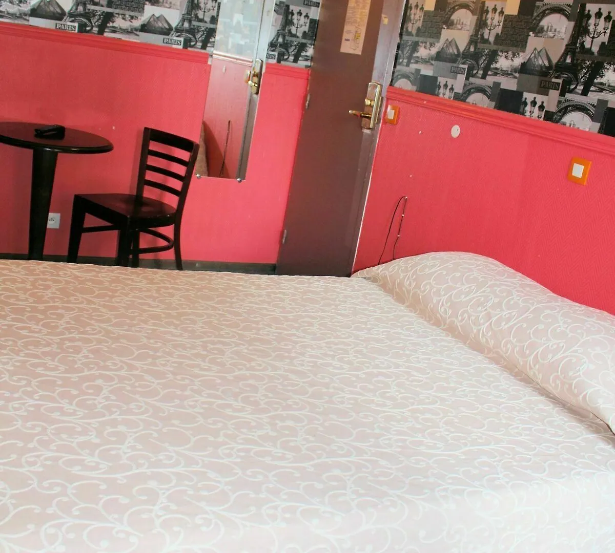 Absolute Hotel Paris Republique 2*,  France